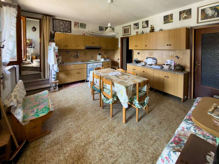 casa indipendente di 4 locali a usmate velate