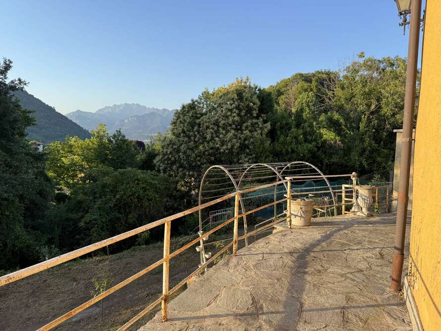 porzione di casa di 3 locali a calco
