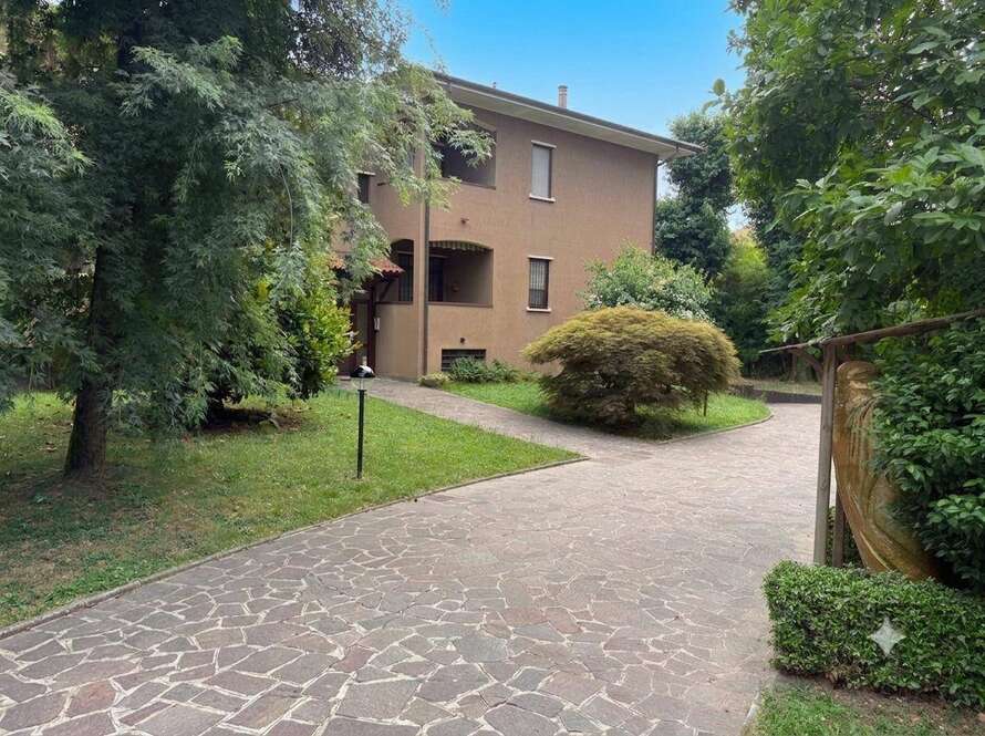 appartamento di 3 locali a cornate d adda