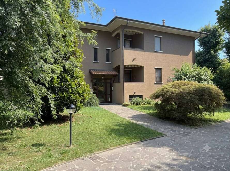 appartamento di 3 locali a cornate d adda
