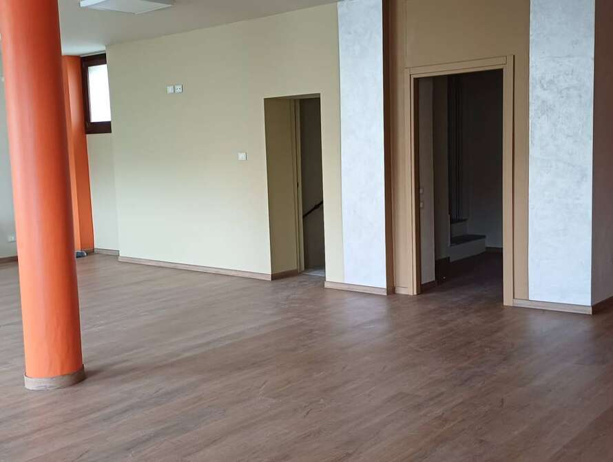 struttura commerciale di 1 locali a bernareggio