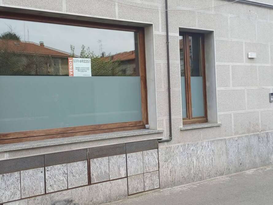 struttura commerciale di 1 locali a bernareggio