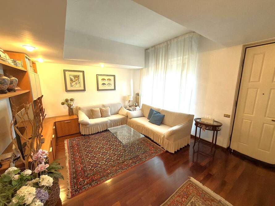 villa di 6 locali a trezzo sull adda