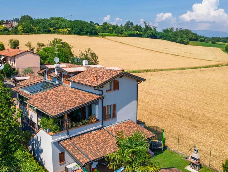 appartamento di 4 locali a usmate velate