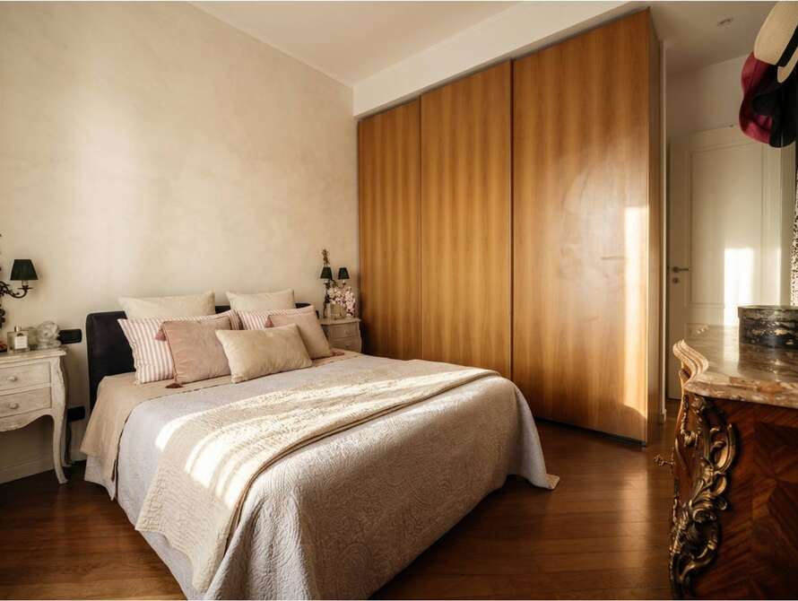 appartamento di 6 locali a monza