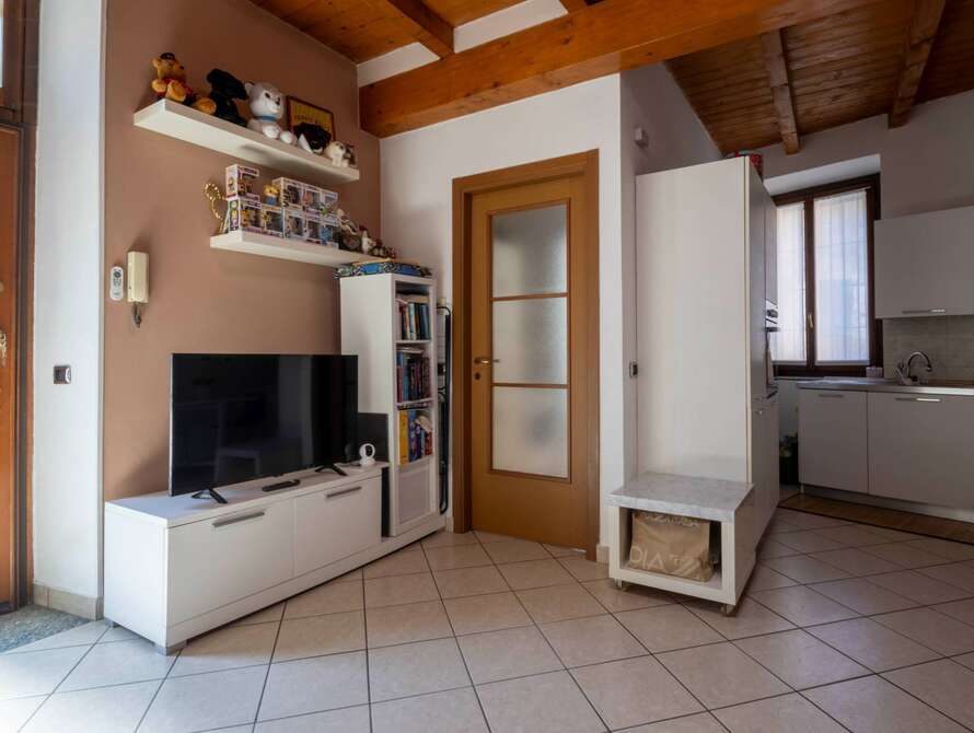 appartamento di 2 locali a aicurzio