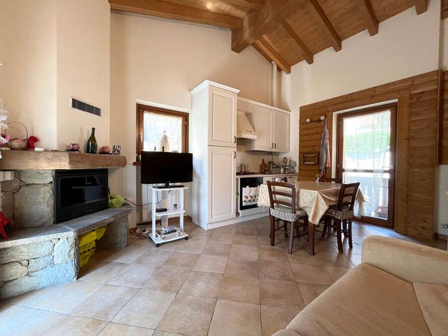 appartamento di 3 locali a isola di fondra