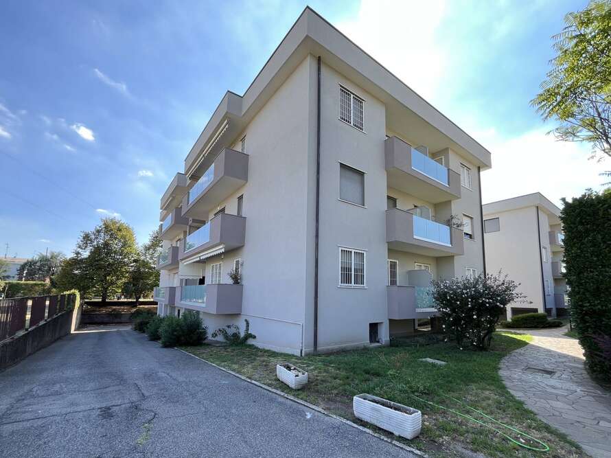 box o garage di 1 locali a monza