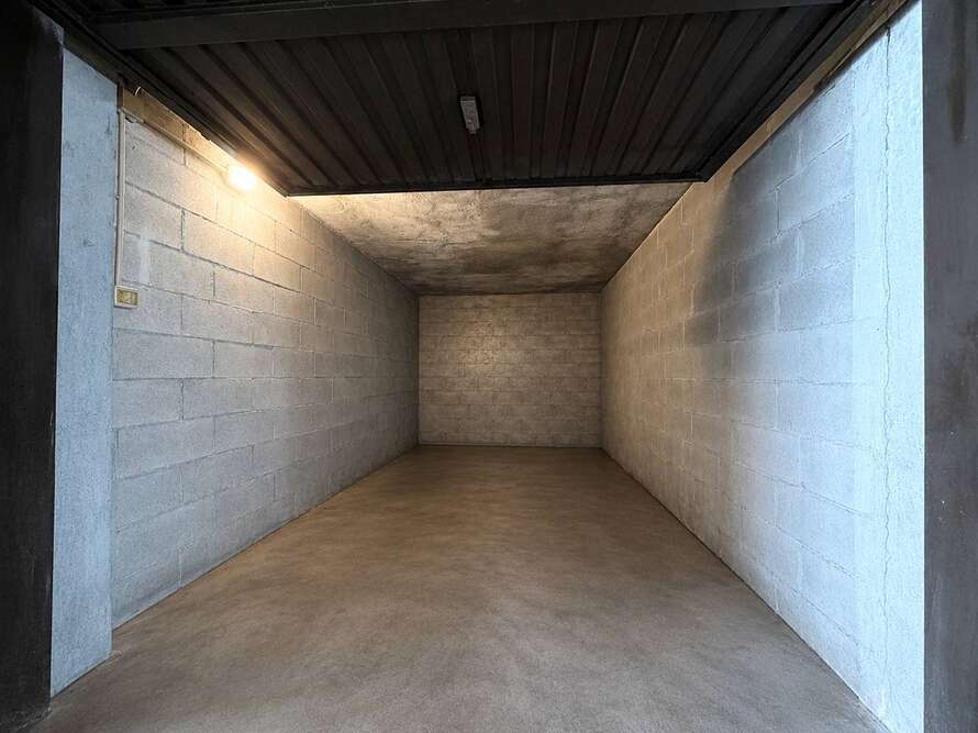 box o garage di 1 locali a monza
