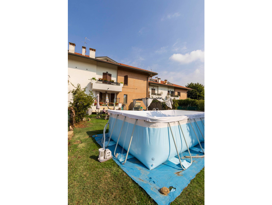 appartamento di 4 locali a agrate brianza