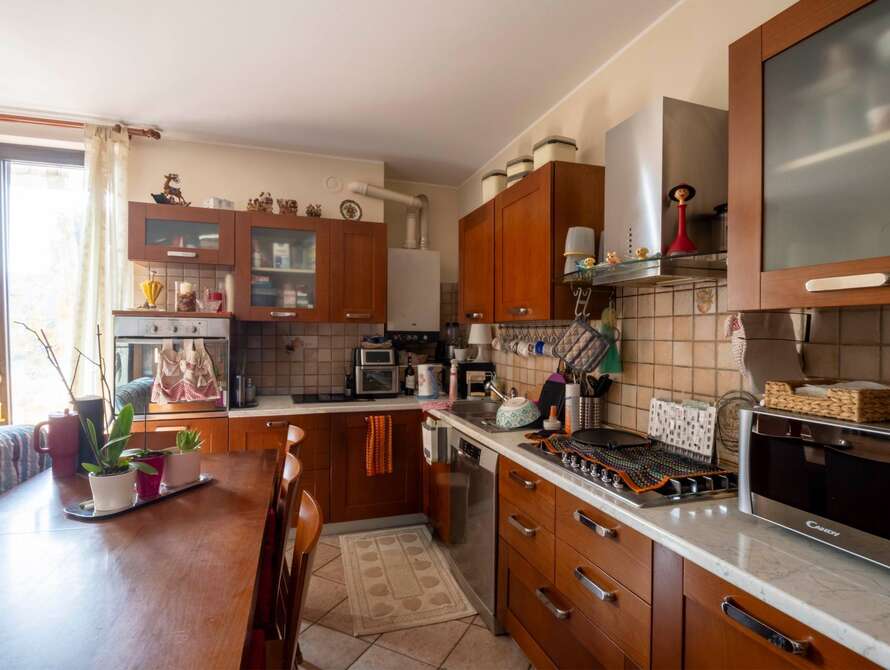 appartamento di 4 locali a agrate brianza