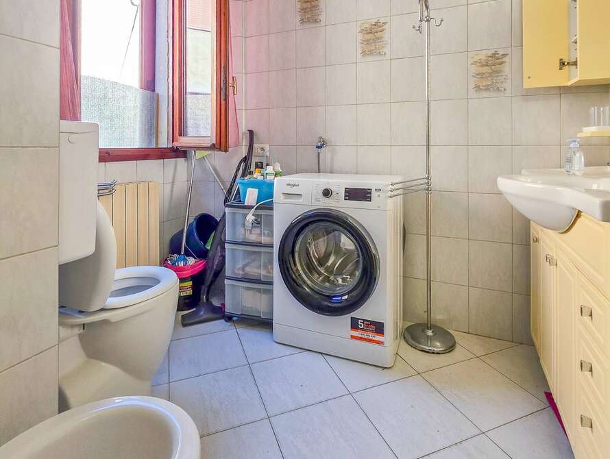 appartamento di 1 locali a biassono