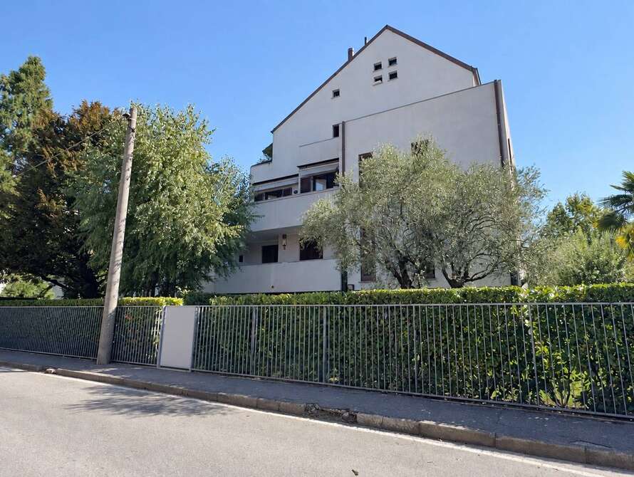 appartamento di 5 locali a vimercate
