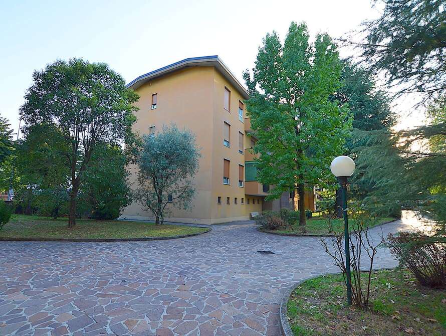 appartamento di 3 locali a vimercate