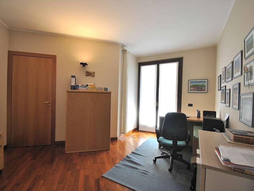 appartamento di 5 locali a vimercate