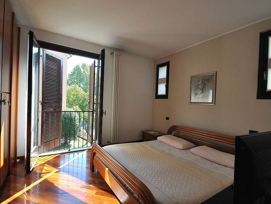 appartamento di 5 locali a vimercate