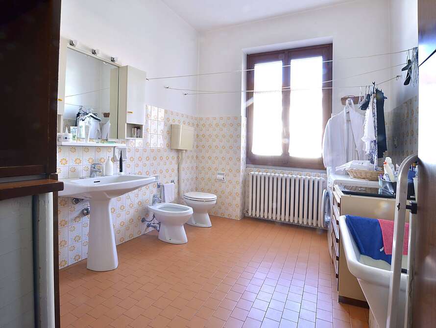 villa con deposito