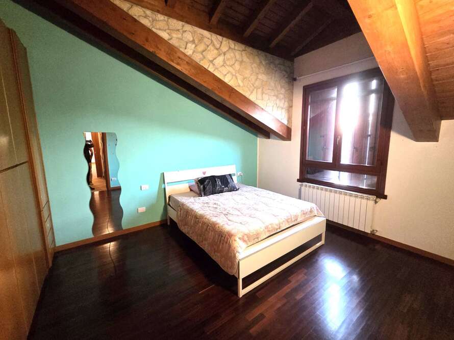 mansarda di 2 locali a caponago