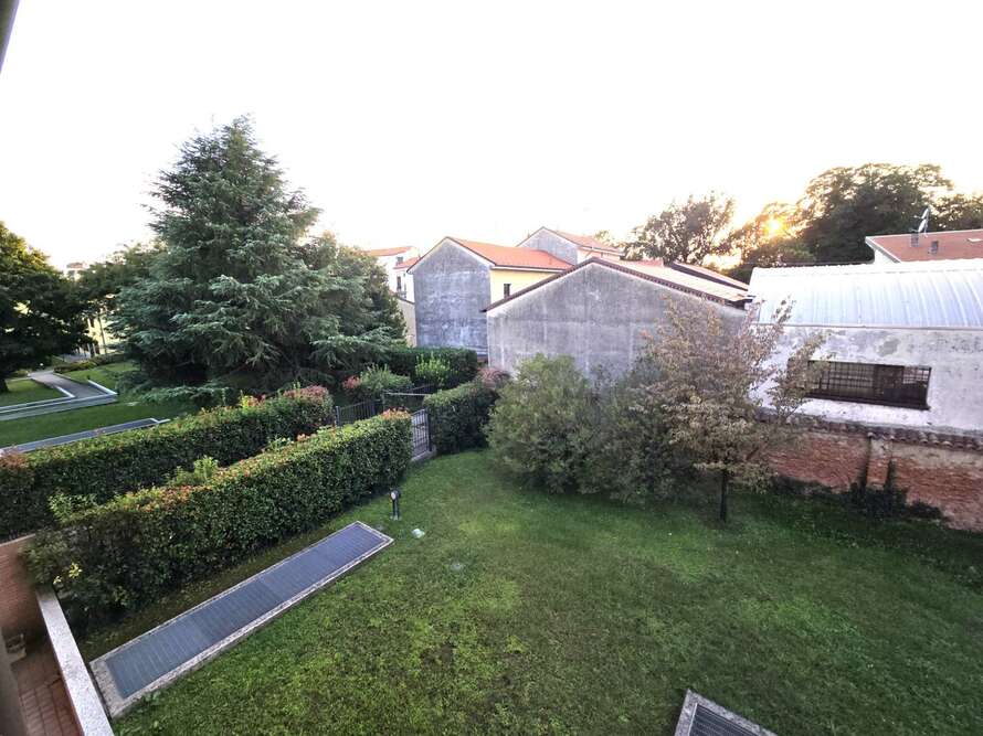 mansarda di 2 locali a caponago