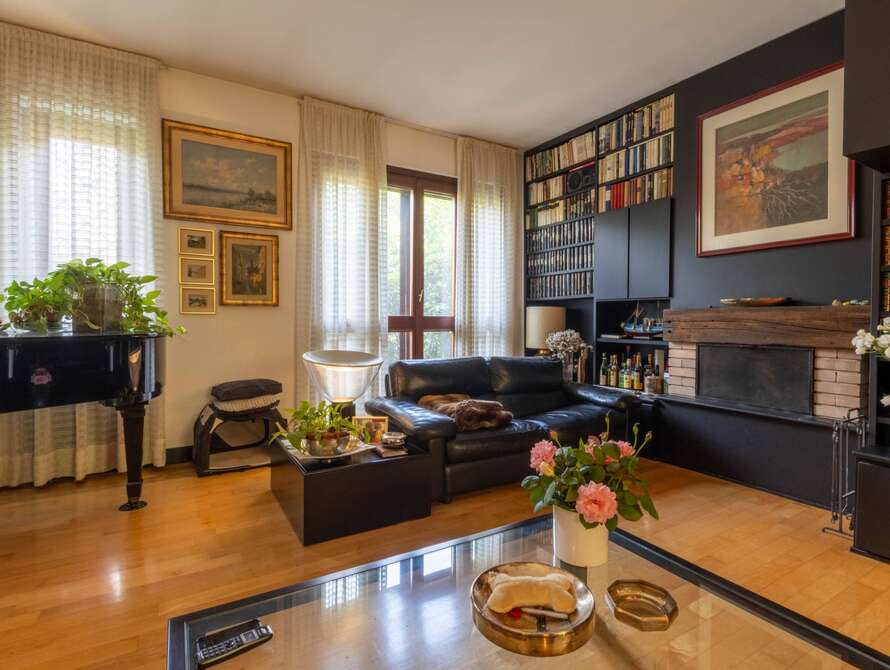 villa di 6 locali a arcore