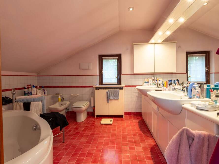 villa di 6 locali a arcore
