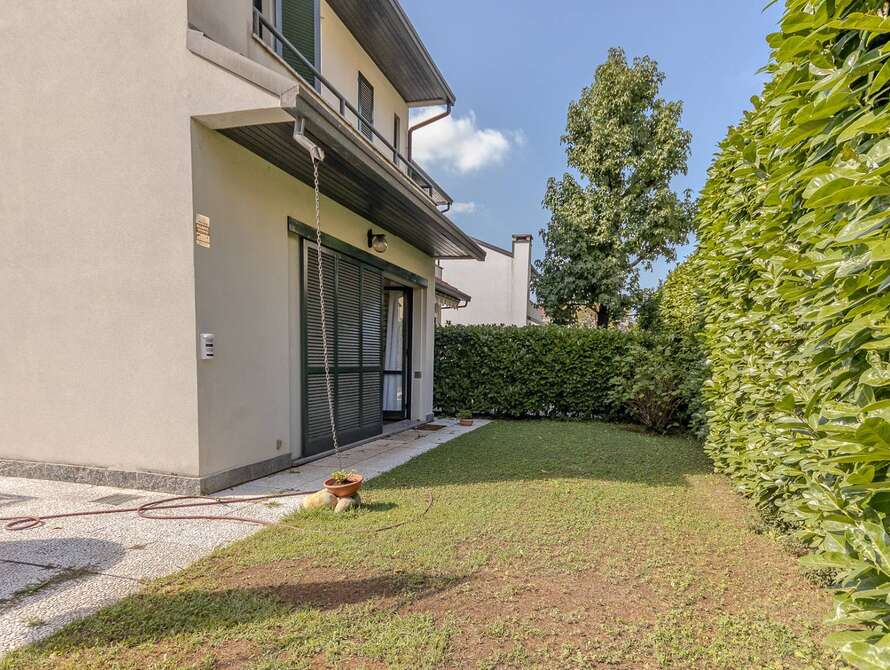 villetta a schiera di 4 locali a biassono