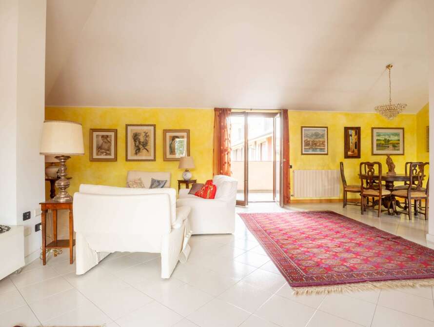 appartamento di 4 locali a vimercate