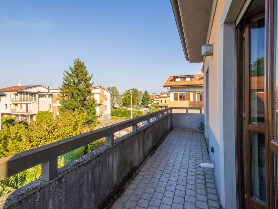 appartamento di 3 locali a vimercate