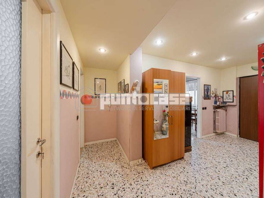 villa di 6 locali a aicurzio