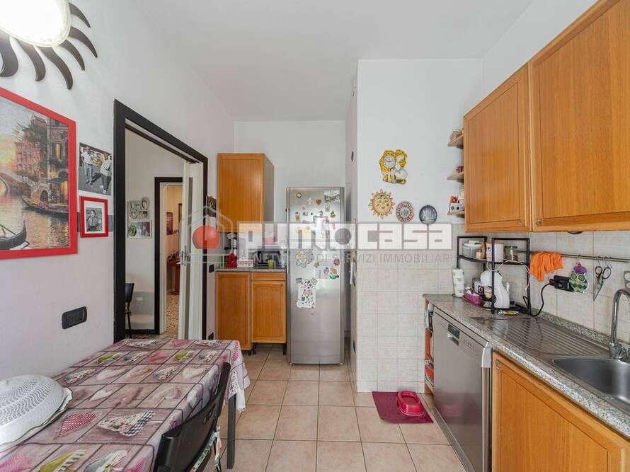 villa di 6 locali a aicurzio