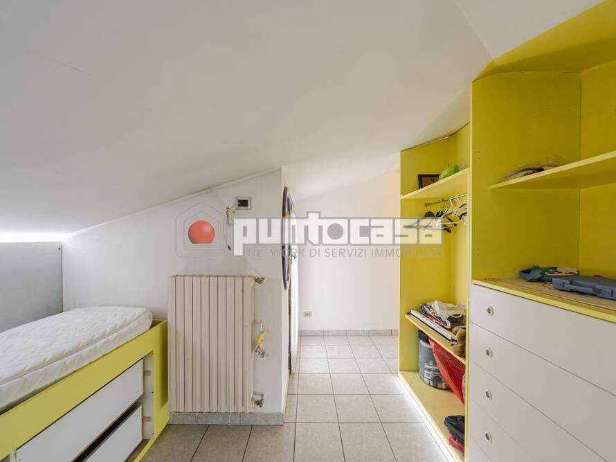 villa di 6 locali a aicurzio