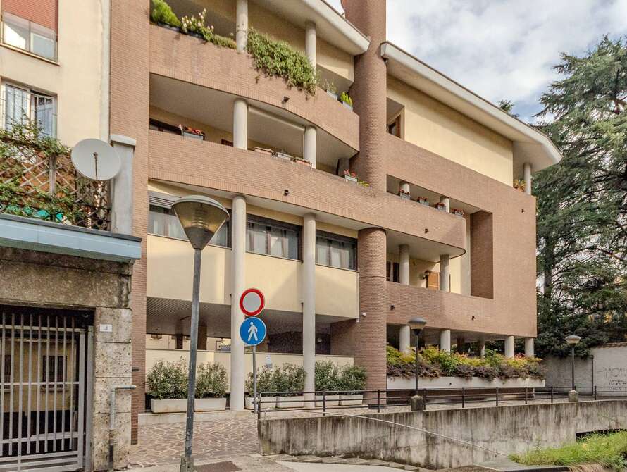 box o garage di 1 locali a lissone