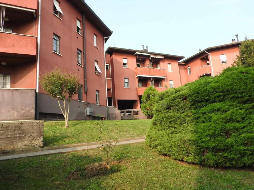 appartamento di 3 locali a besana in brianza