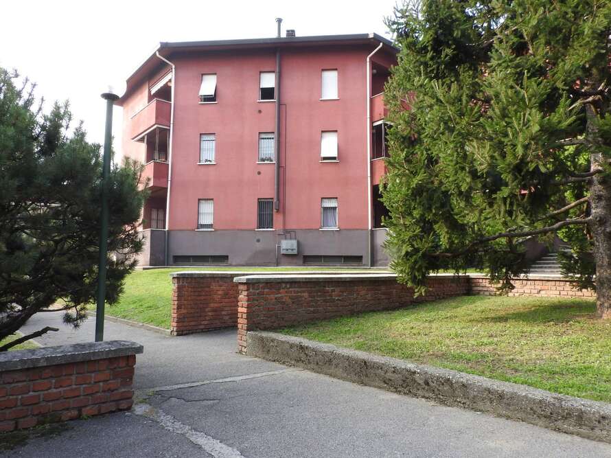 appartamento di 3 locali a besana in brianza