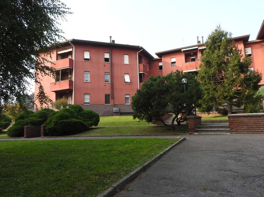 appartamento di 3 locali a besana in brianza