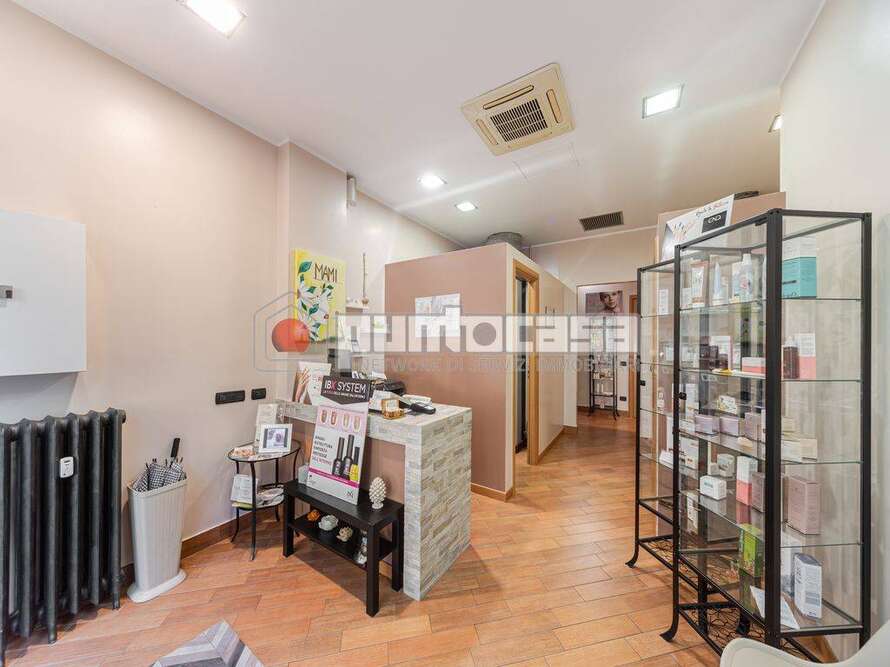 centro estetico solarium benessere di 3 locali a concorezzo