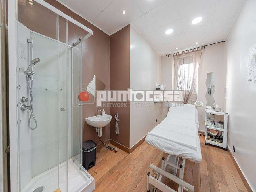 centro estetico solarium benessere di 3 locali a concorezzo