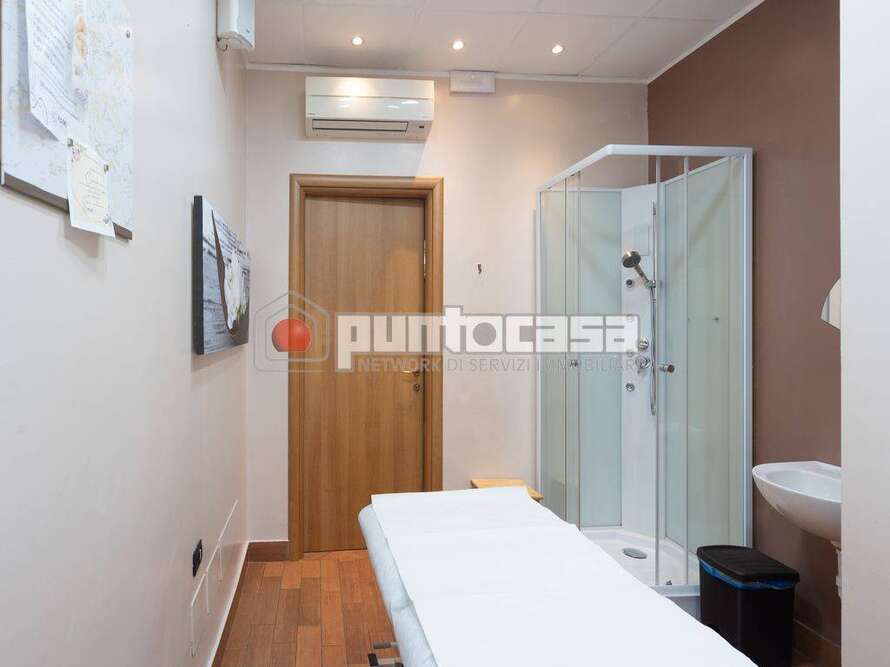 centro estetico solarium benessere di 3 locali a concorezzo