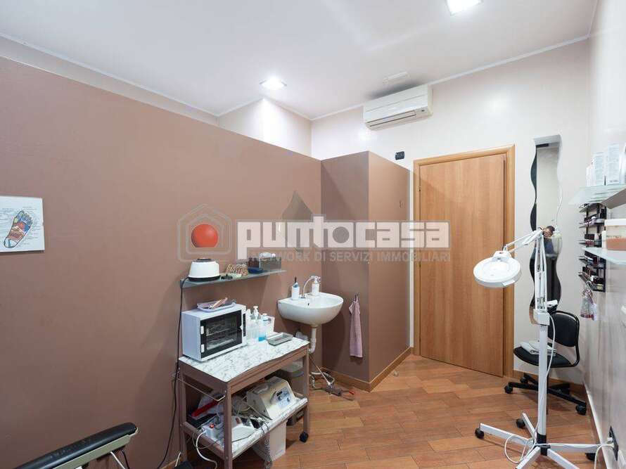 centro estetico solarium benessere di 3 locali a concorezzo