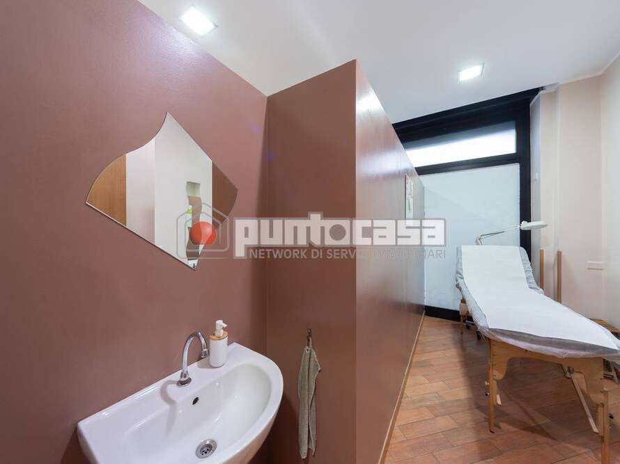 centro estetico solarium benessere di 3 locali a concorezzo