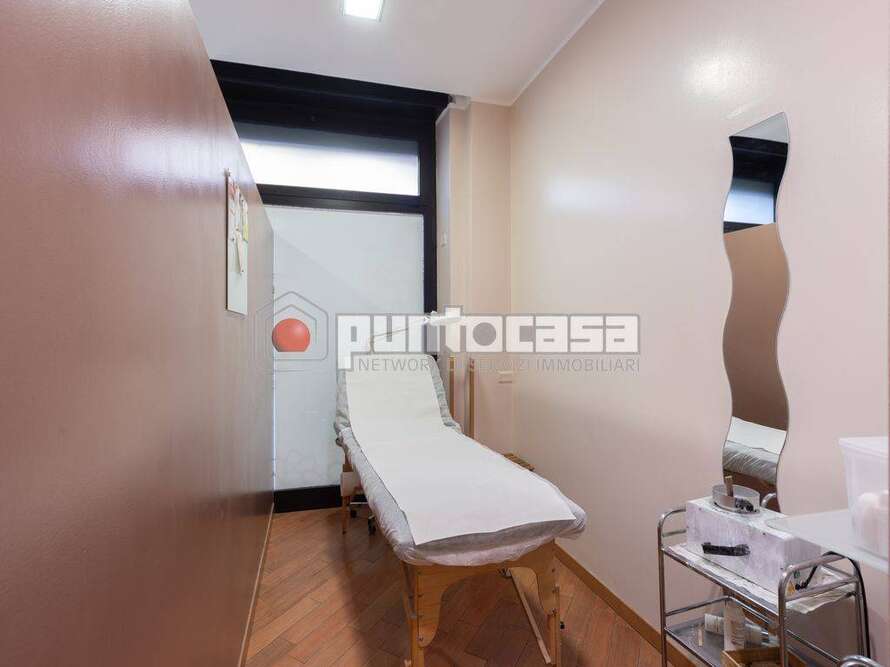 centro estetico solarium benessere di 3 locali a concorezzo
