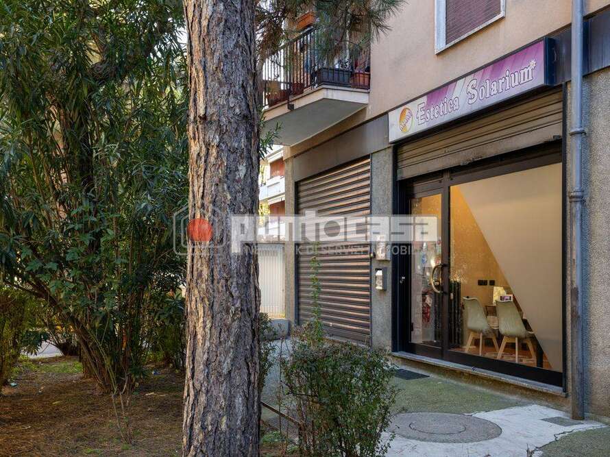 centro estetico solarium benessere di 3 locali a concorezzo