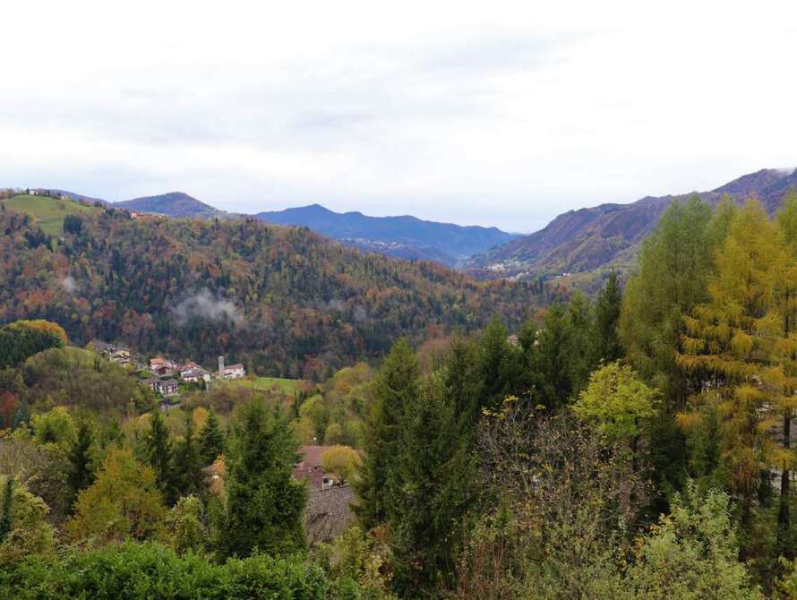 cornalba tre locali autorimessa e posto auto