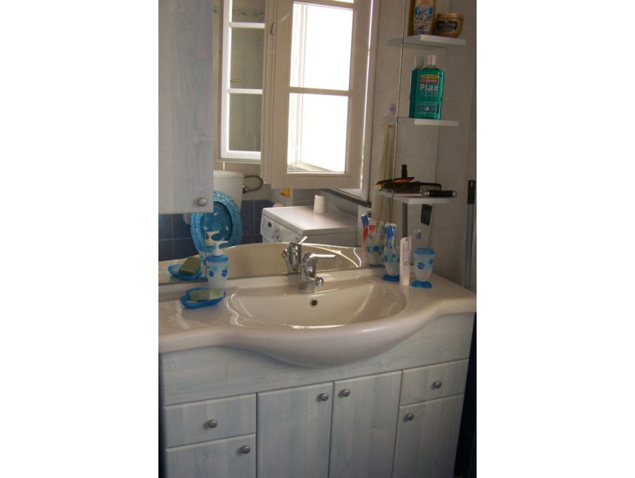 monolocale arredato a due passi dalle cinque terre in vendita